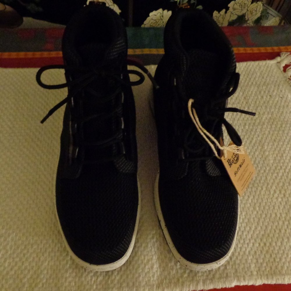 Dr. Martens Air Wair Black Canvas 8 - 8.5